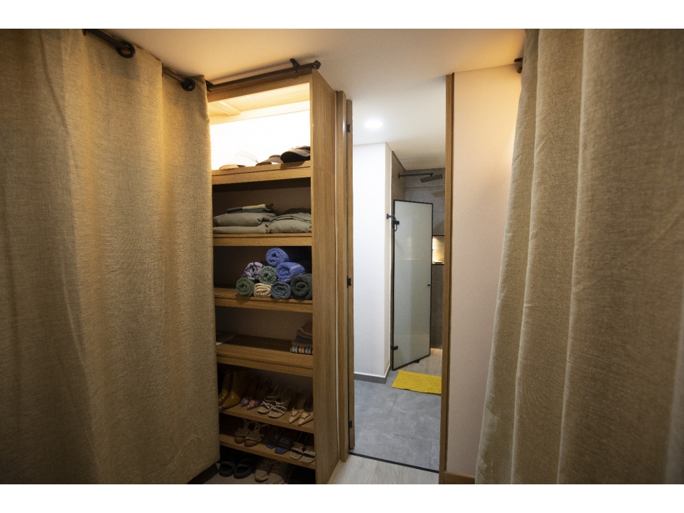 VENTA DE MODERNO APARTAMENTO COMPLETAMENTE AMOBLADO- BELEN — foto 5