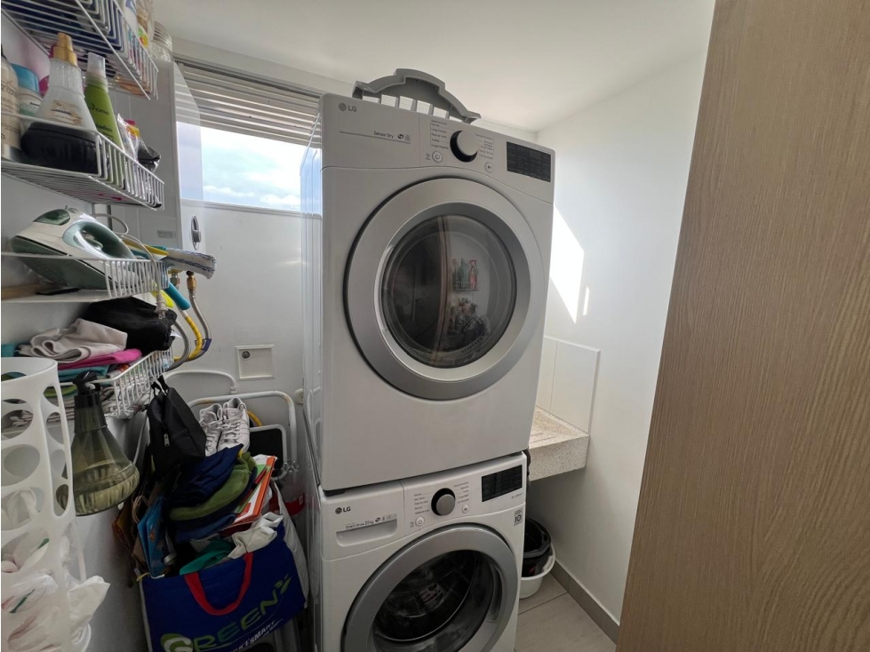 VENTA ENCANTADOR APARTAMENTO ENVIGADO- LOMA EL ESMERALDAL — foto 6