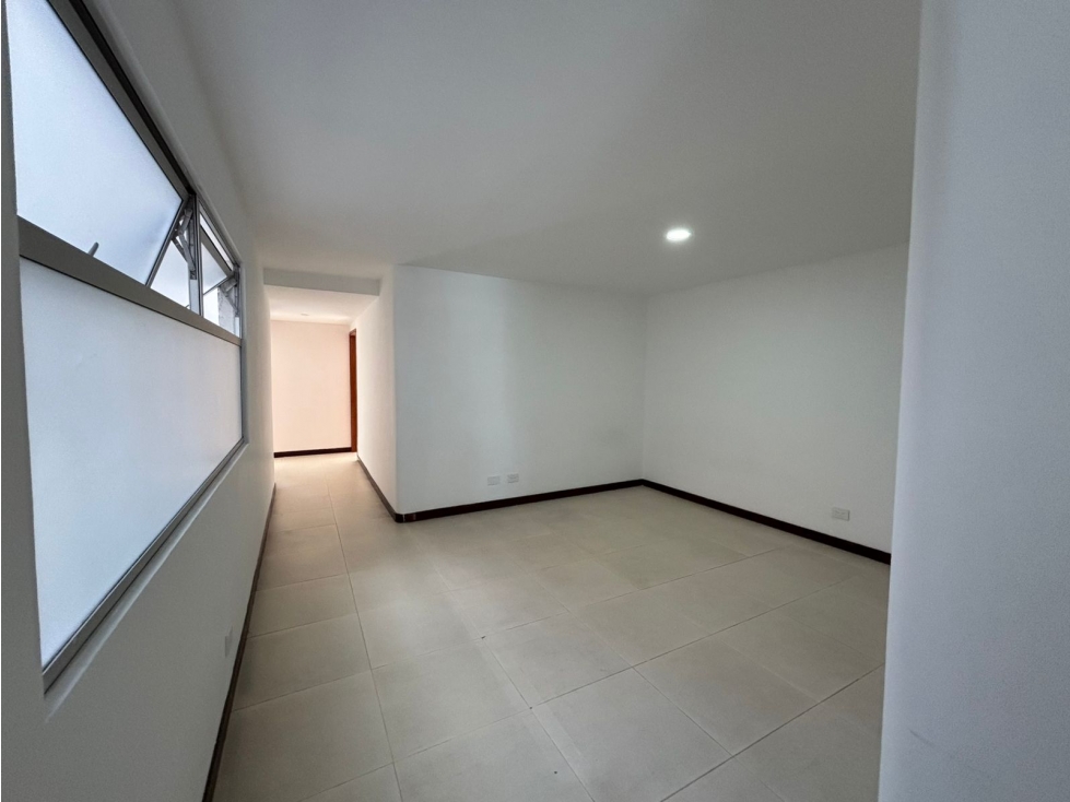 AMPLIO E ILUMINADO APTO EN VENTA BARRIO ESTADIO - LAURELES MEDELLIN — foto 3