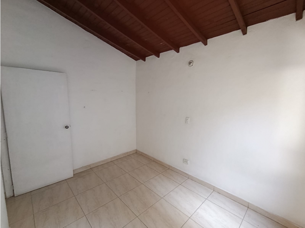 VENTA CASA CON POSIBLIDAD DE AMPLIACION- C.C LOS MOLINOS — foto 2