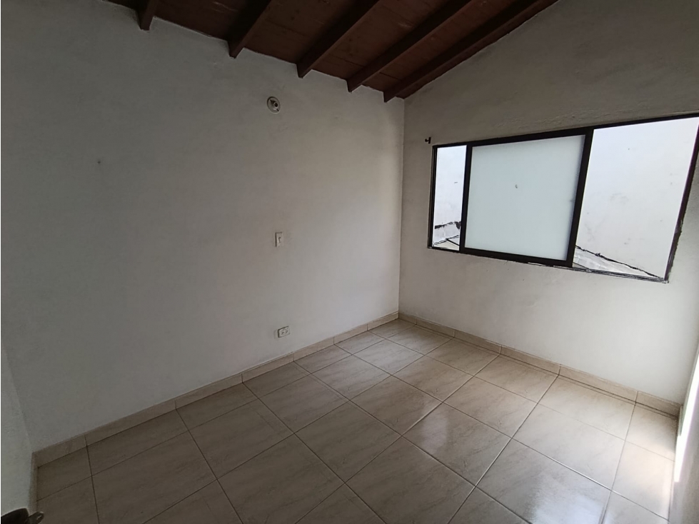VENTA CASA CON POSIBLIDAD DE AMPLIACION- C.C LOS MOLINOS — foto 3