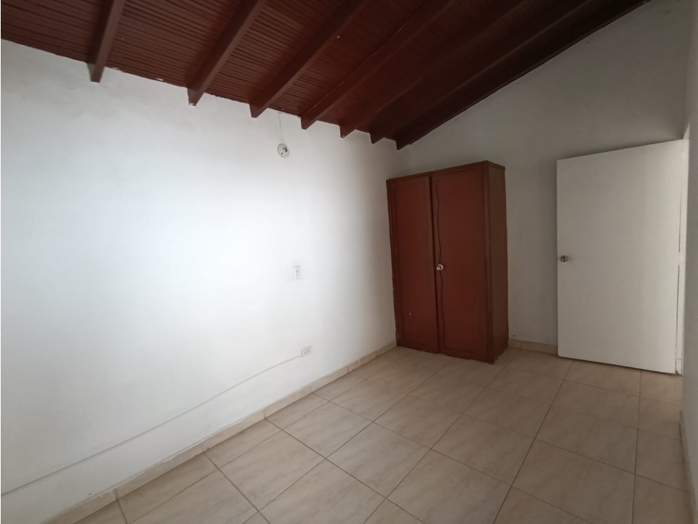 VENTA CASA CON POSIBLIDAD DE AMPLIACION- C.C LOS MOLINOS — foto 4