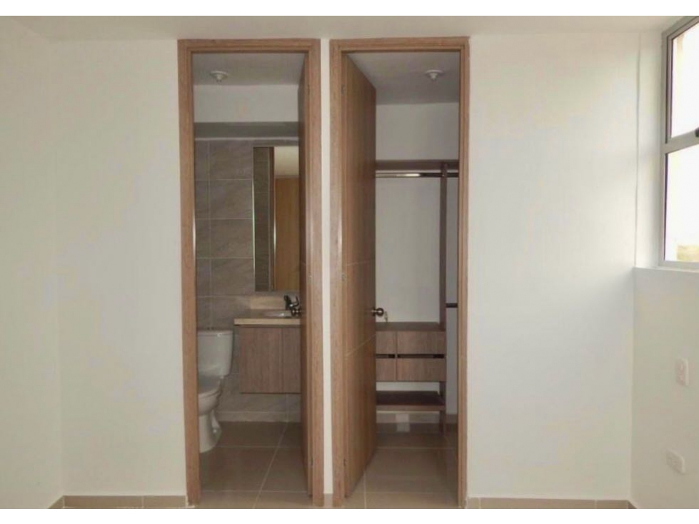 VENDO APARTAMENTO EDIFICIO MILÁN PARQUE HEREDIA CARTAGENA — foto 4