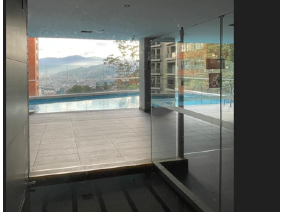 VENTA APARTAMENTO MODERNO - POBLADO SECTOR INTERCONTINENTAL-RENTANDO