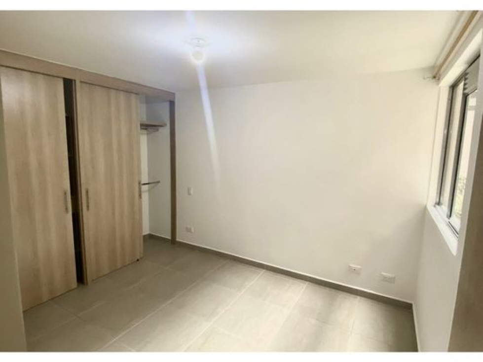 Vendo apartamento en Sabaneta, sector Loma de San José, parte plana — foto 5