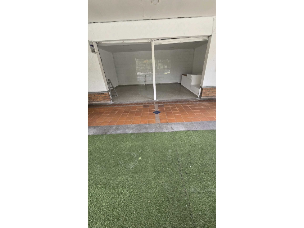 VENTA LOCAL COMERCIAL ENVIGADO MALL SEBASTIANA PRECIO DE OPORTUNIDAD — foto 5