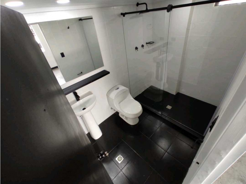 Venta apartamento sector aguacatala poblado — foto 3