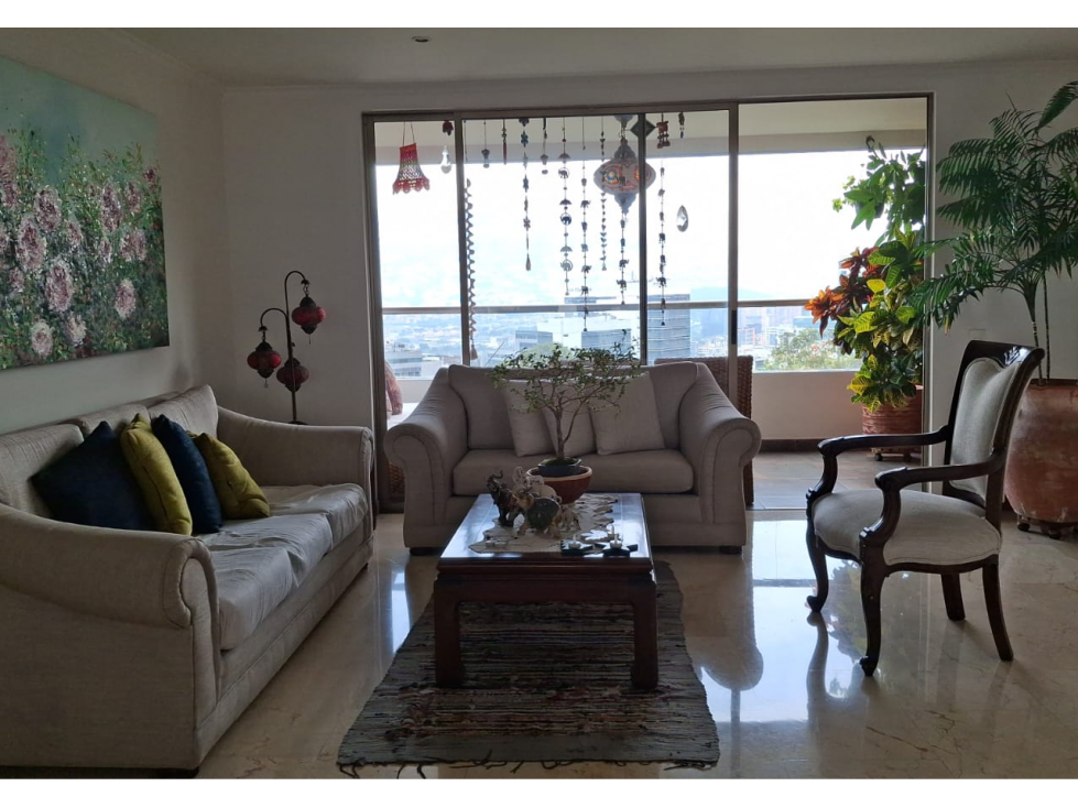 Vendo apartamento en el Poblado, sector Balsos, cerca del Santa Fe — foto 2