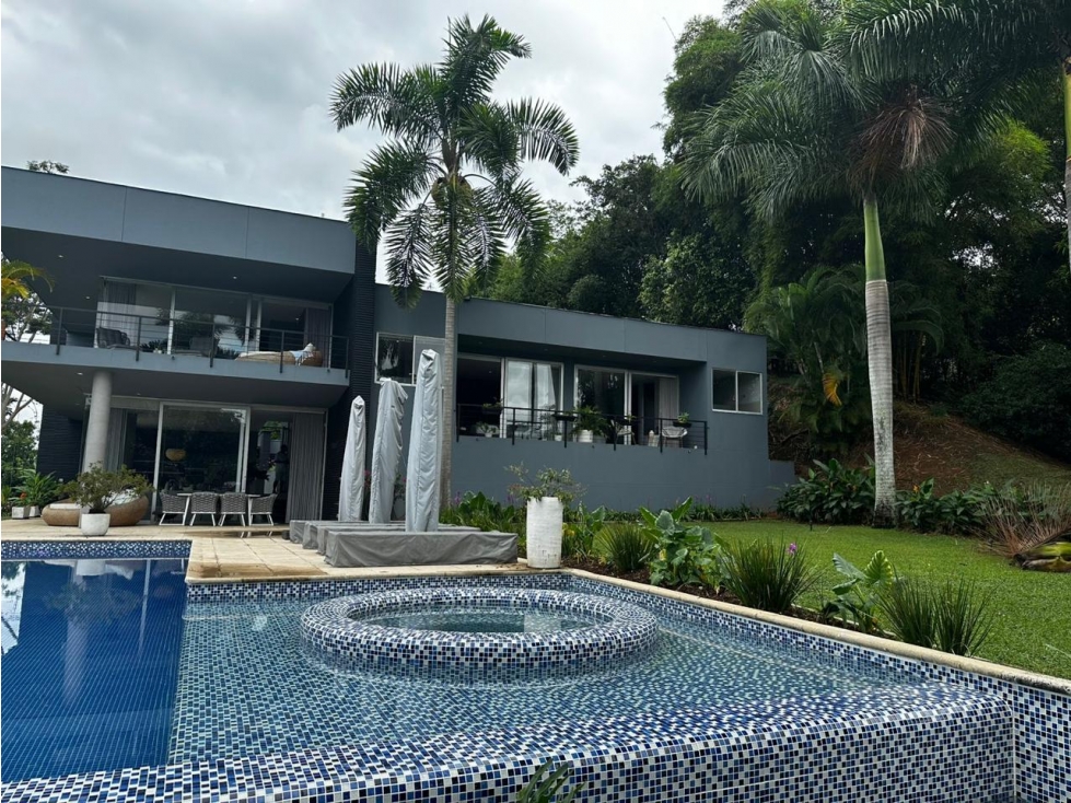Casa campestre para la venta en Castilla la nueva, cerritos, Pereira!!