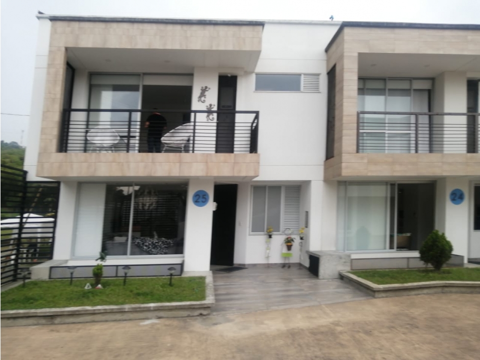 Casa en conjunto para la venta en Pinares Alto, Pereira!!!