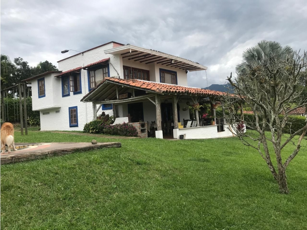Casa campestre en condominio para la venta en Combia, Pereira!!!