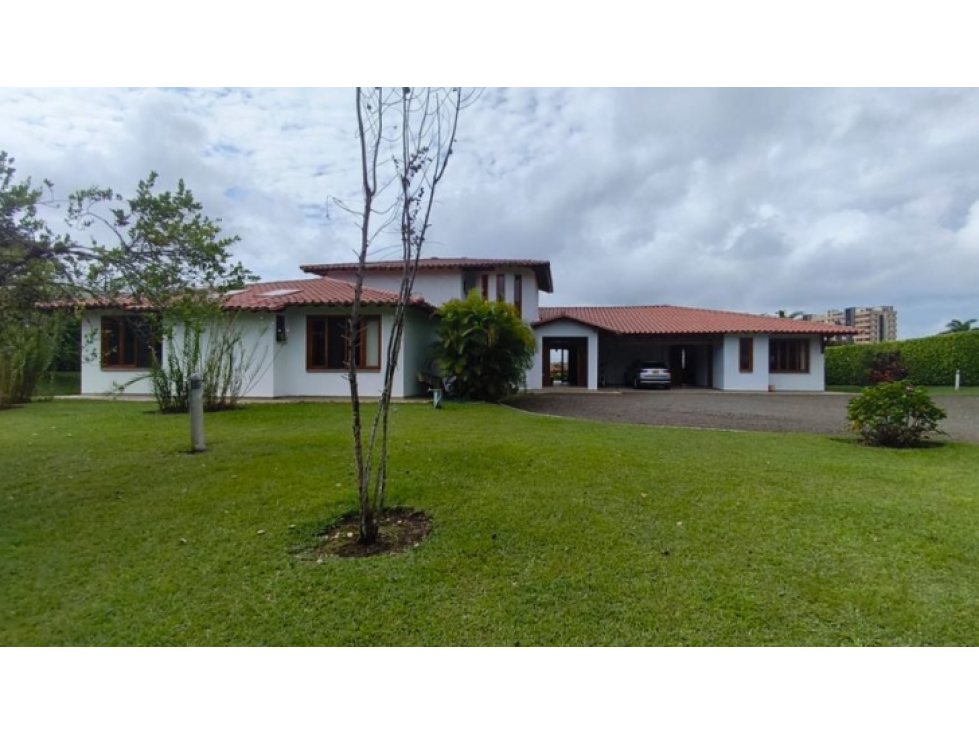 Casa campestre en condominio para la venta en Cerritos, Pereira!!!
