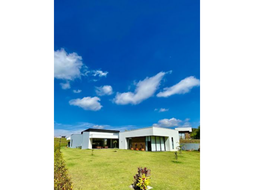 Casa campestre en condominio para la venta en Cerritos, Pereira!!!