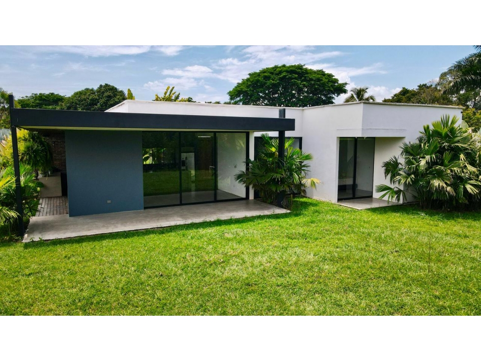 Casa campestre en condominio para la venta en Cerritos, Pereira!!!