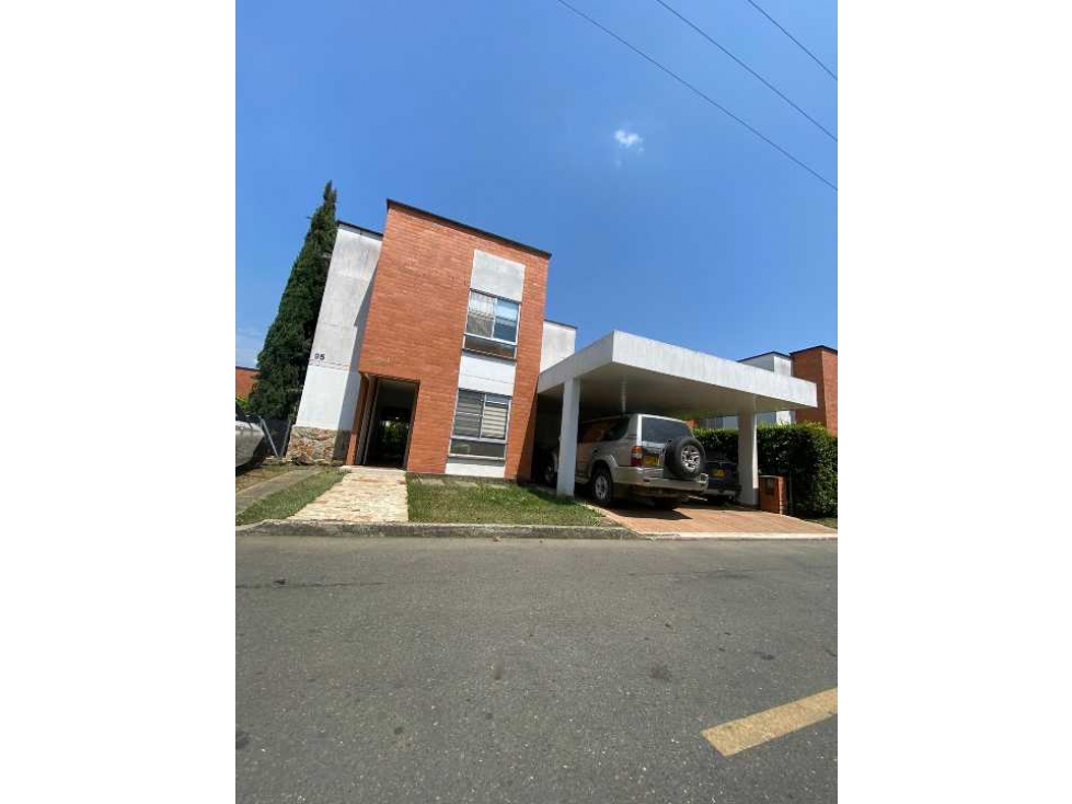 VENDO CASA EN LA MERCEDES JAMUNDI CS 7223674