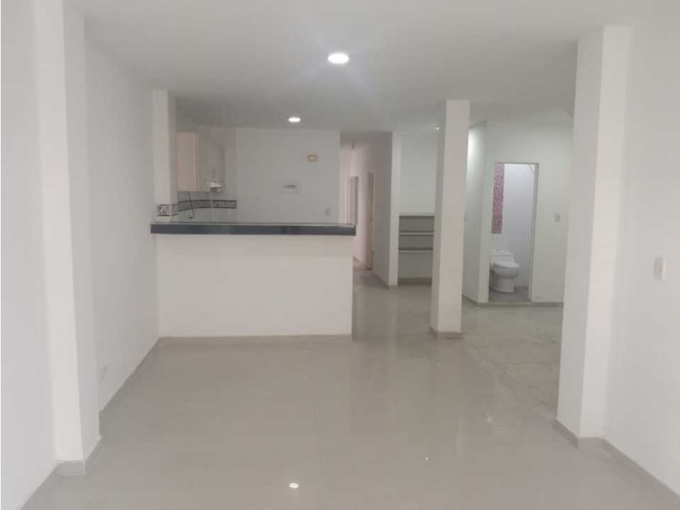 VENDO CASA 2 PISO COUNTRY PLAZA 2 (JAMUNDI) ML6754150