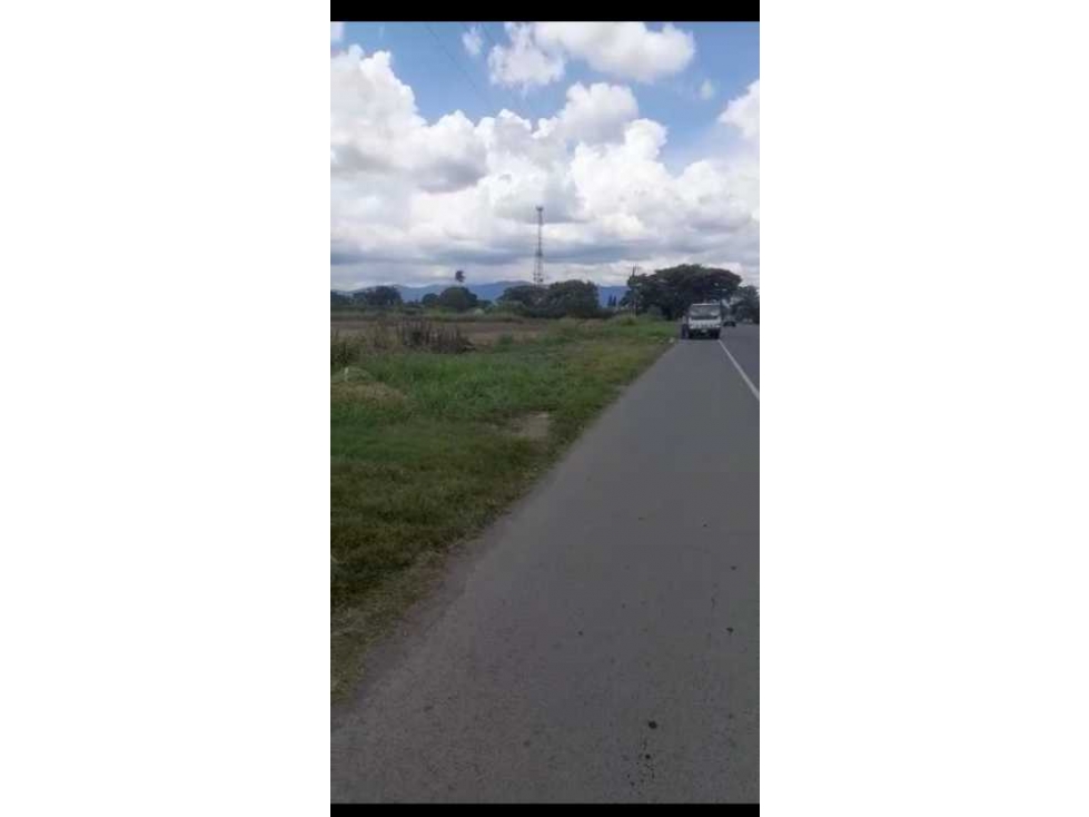 VENDO LOTE PANAMERICANA VÍA CERRITO VALLE CS7733375