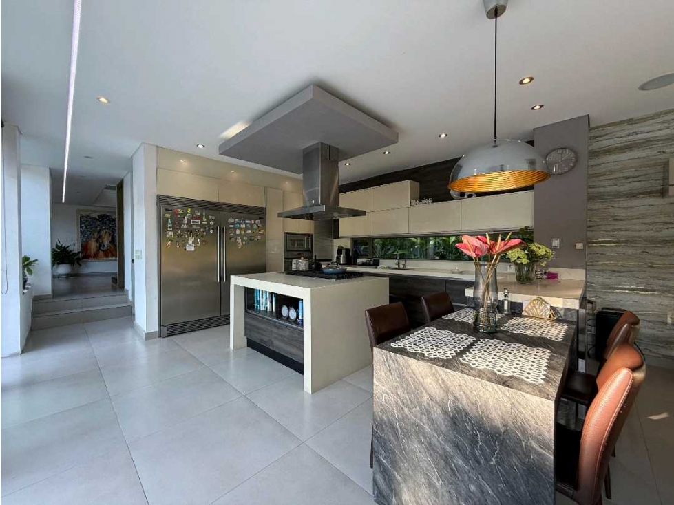 CASA INDEPENDIENTE EN VENTA EN CIUDAD JARDIN (JP)
