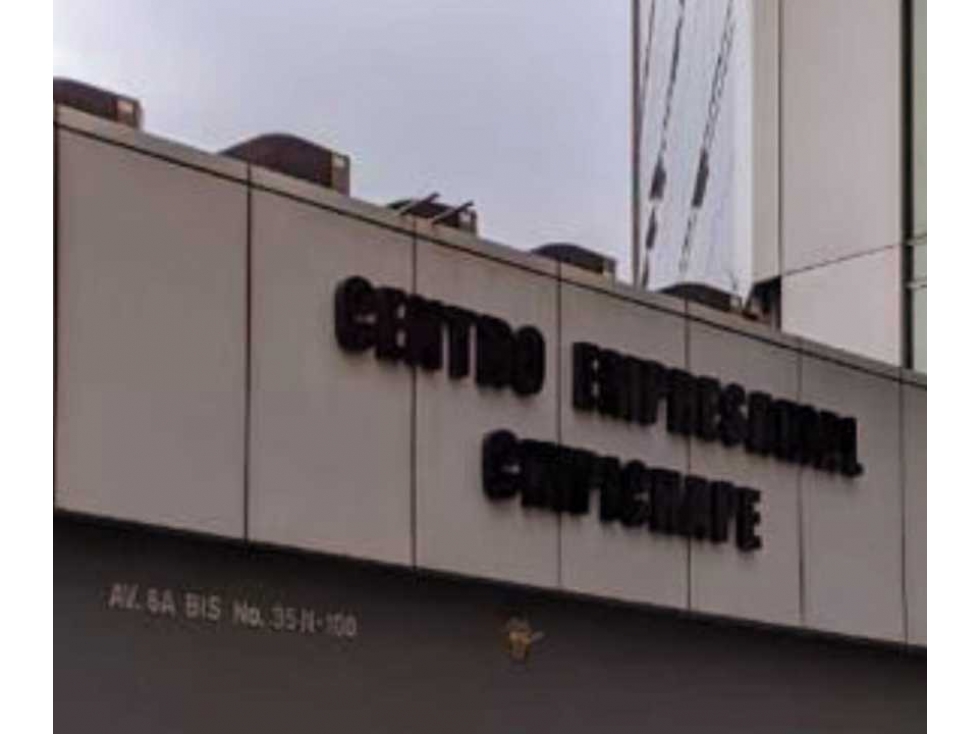 VENDO EXCELENTE OFICINA EN CENTRO COMERCIAL CHIPICHAPE CS 7308418 — foto 2