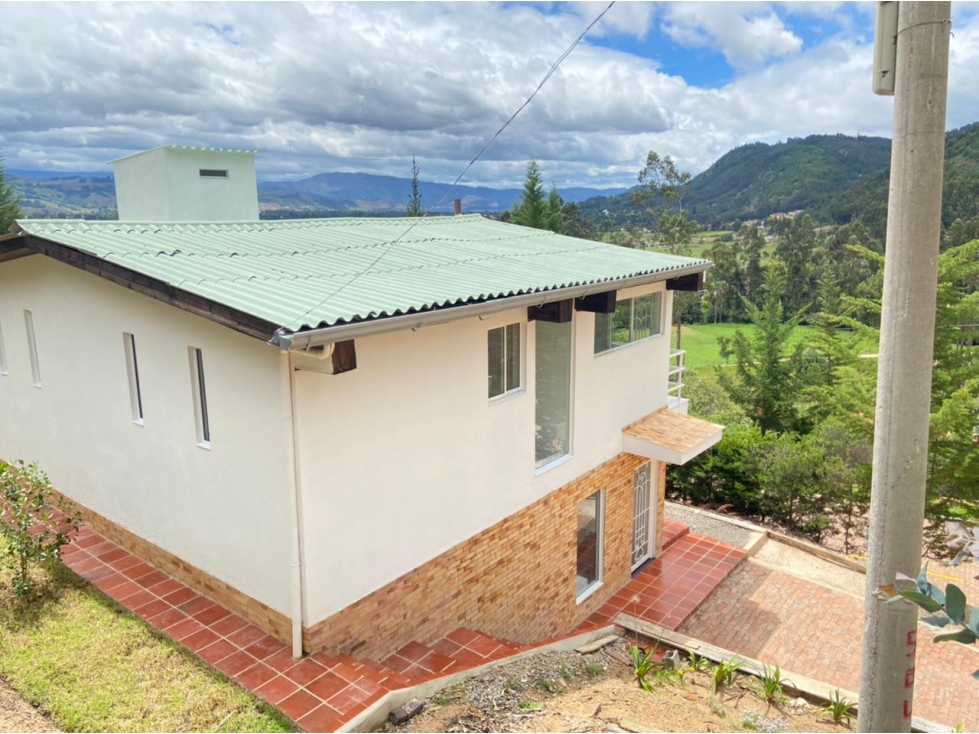 Casa campestre independiente en la Vda Gotua, Firavitoba, Boyacá - 3