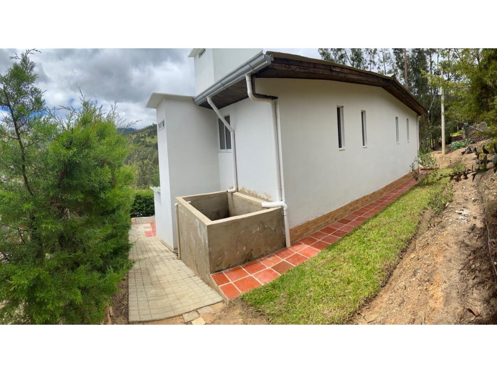 Casa campestre independiente en la Vda Gotua, Firavitoba, Boyacá - 2