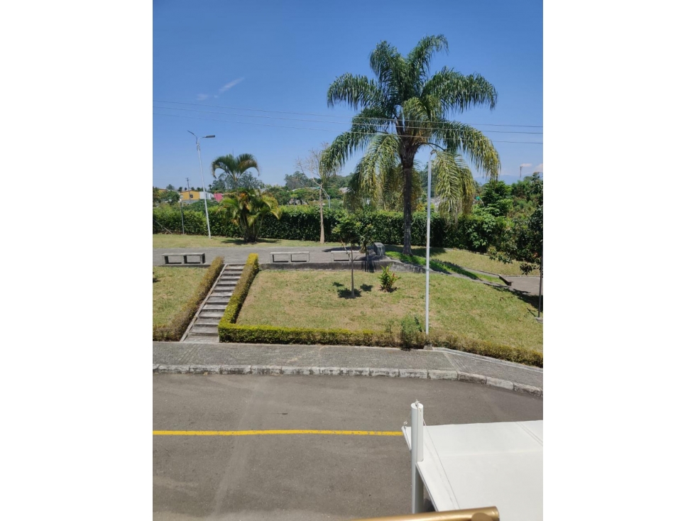 Casa esquinera en Conjunto Residencial Coralina, Av. Sur, Pereira!!! — foto 3