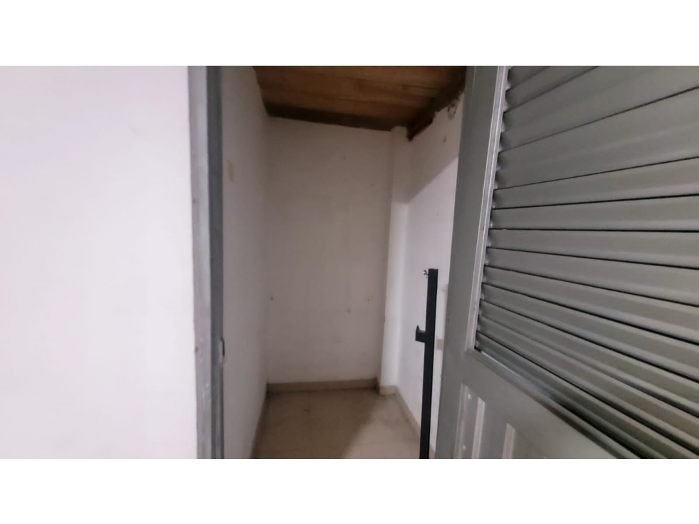 Edificio de cuatro pisos para la venta en el centro de Pereira!!! — foto 3