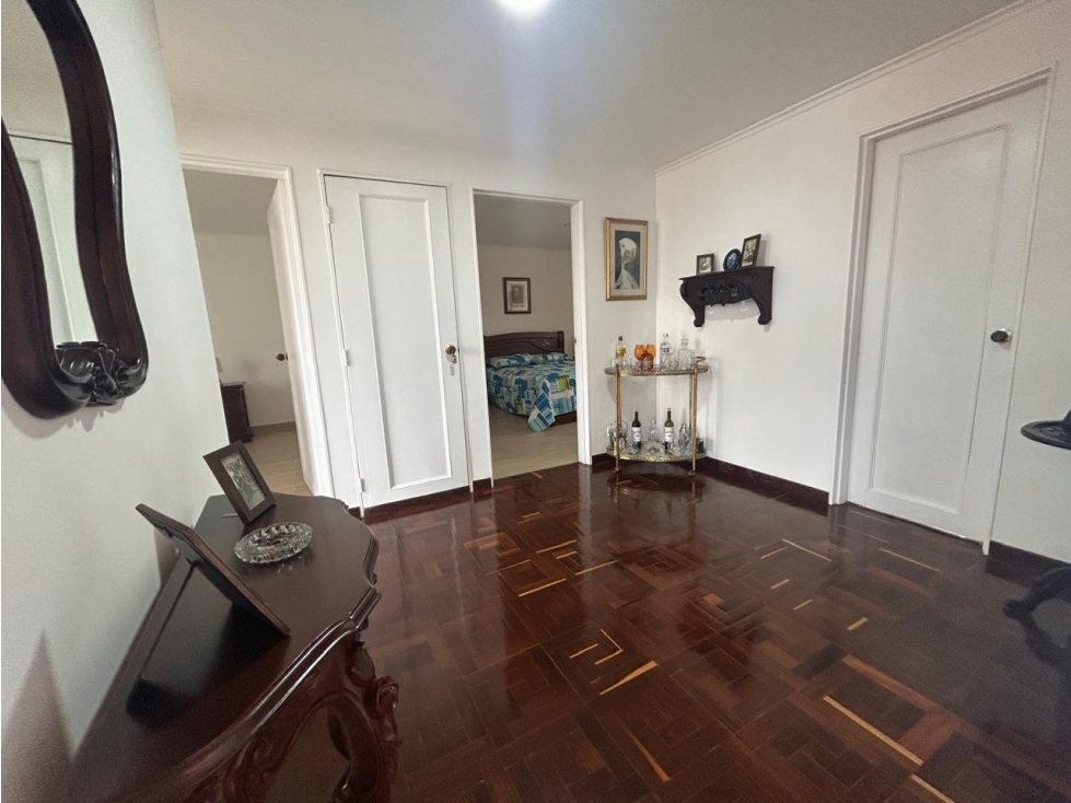 APARTAMENTO REMODELADO EN VENTA EN EL CENTRO SECTOR LA PLAYA — foto 4