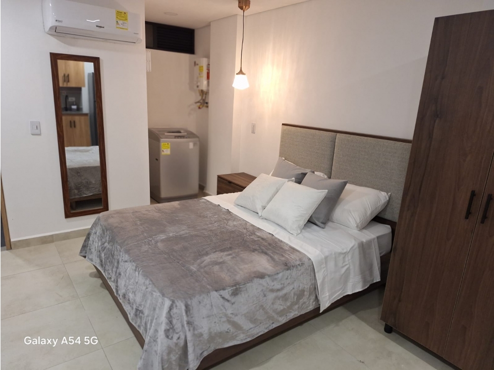 Apartaestudio En Venta En Laureles