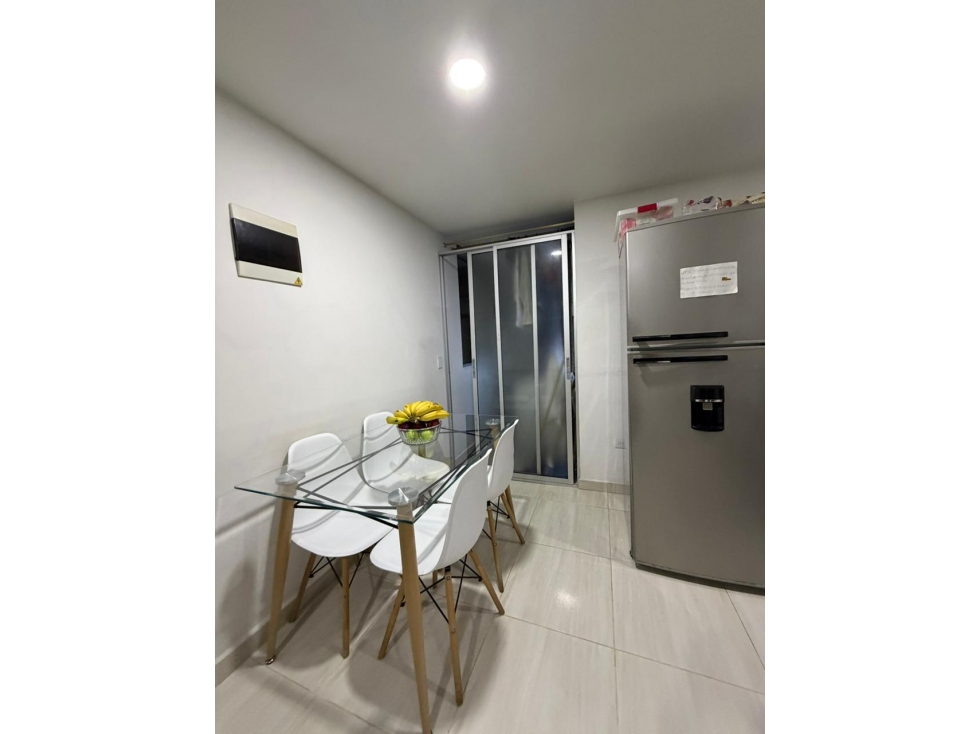 APARTAMENTO EN VENTA EN ITAGÜÍ CERCA DEL ÉXITO, PISO 4 POR ESCALAS — foto 2