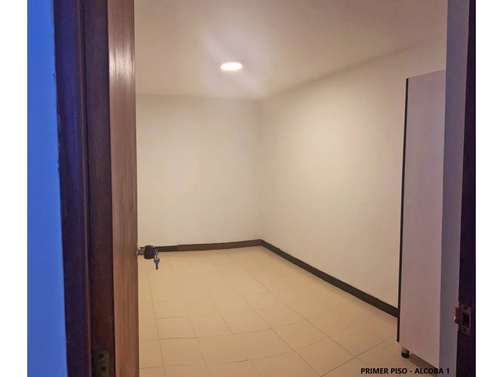 VENDO CASA DE 2 NIVELES CON ACCESO SEPARADO EN BELÉN LAS MERCEDES — foto 6