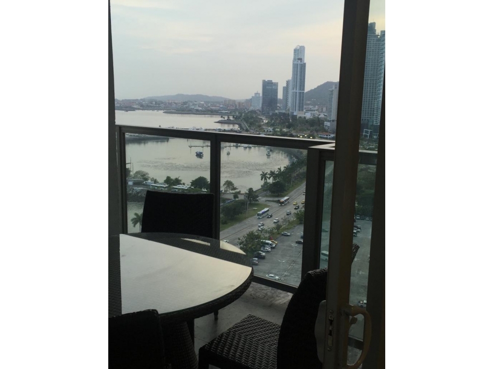 Alquiler de apartamento en Avenida Balboa