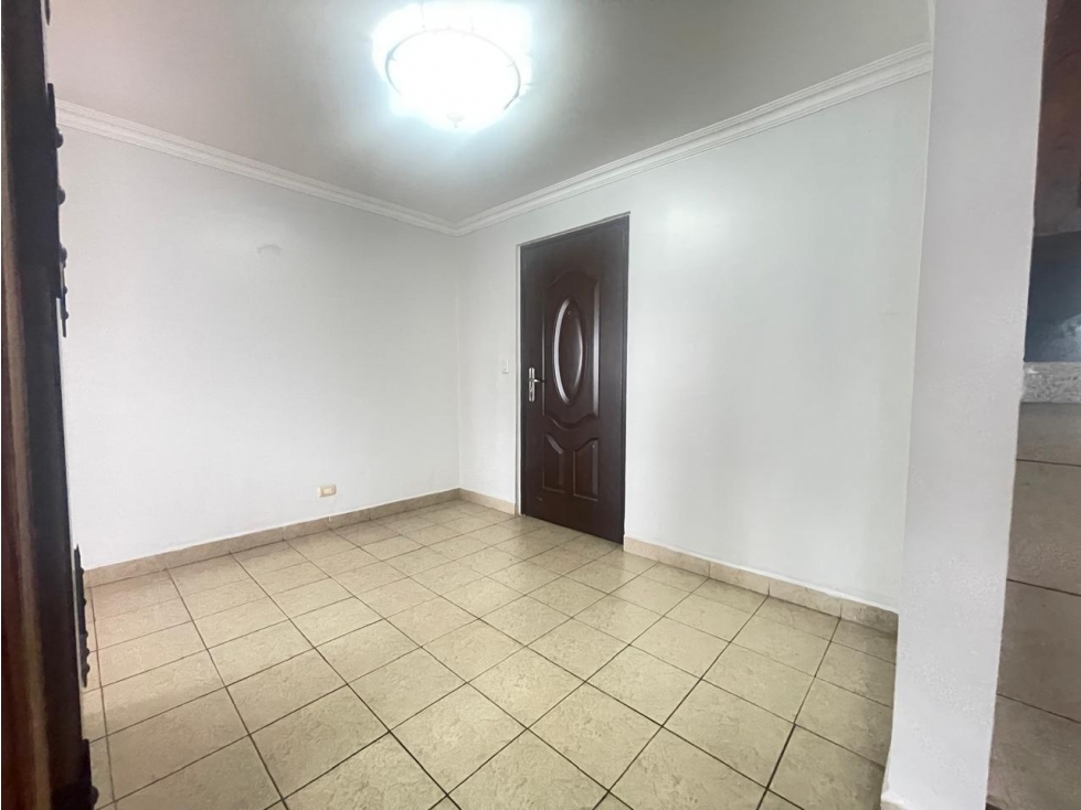Venta de apartamento en Calle 50 — foto 3