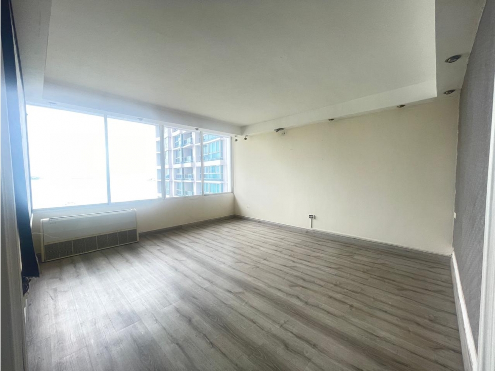 Venta de apartamento en Avenida Balboa — foto 4