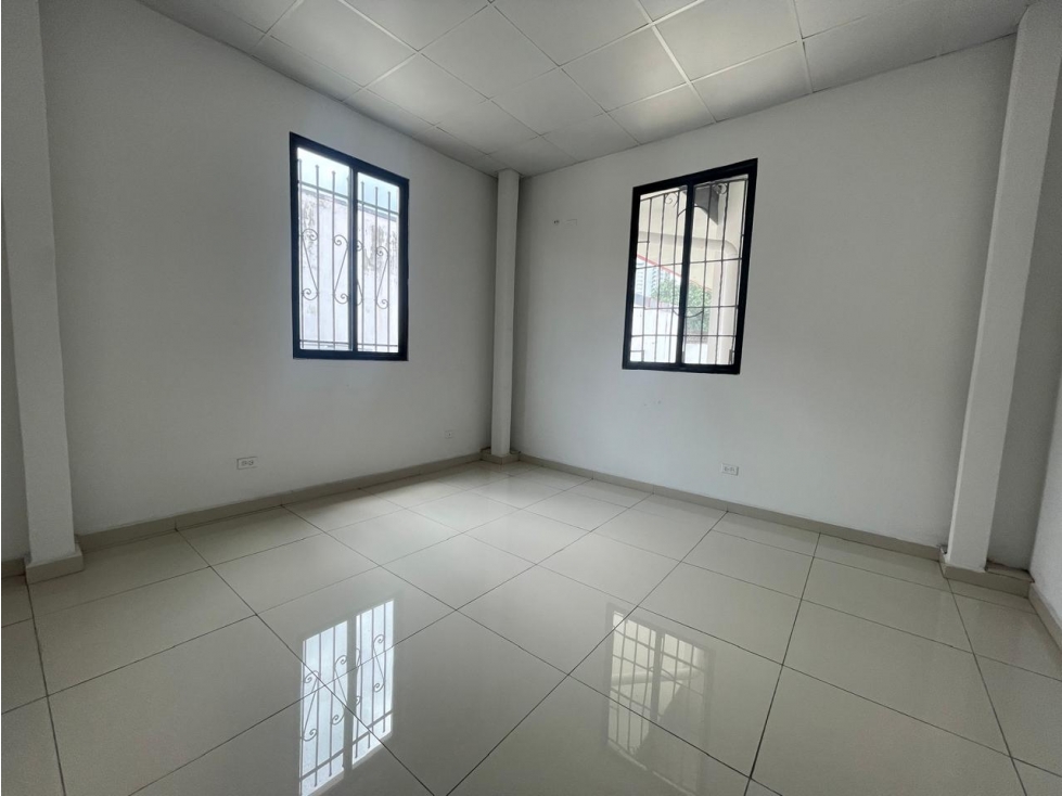 Venta de Plaza Comercial en Ernesto T. Lefevre — foto 4