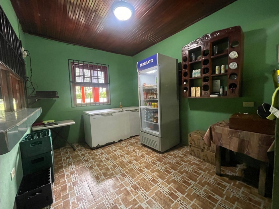 Venta de restaurante en Tonosí, Los Santos - 3