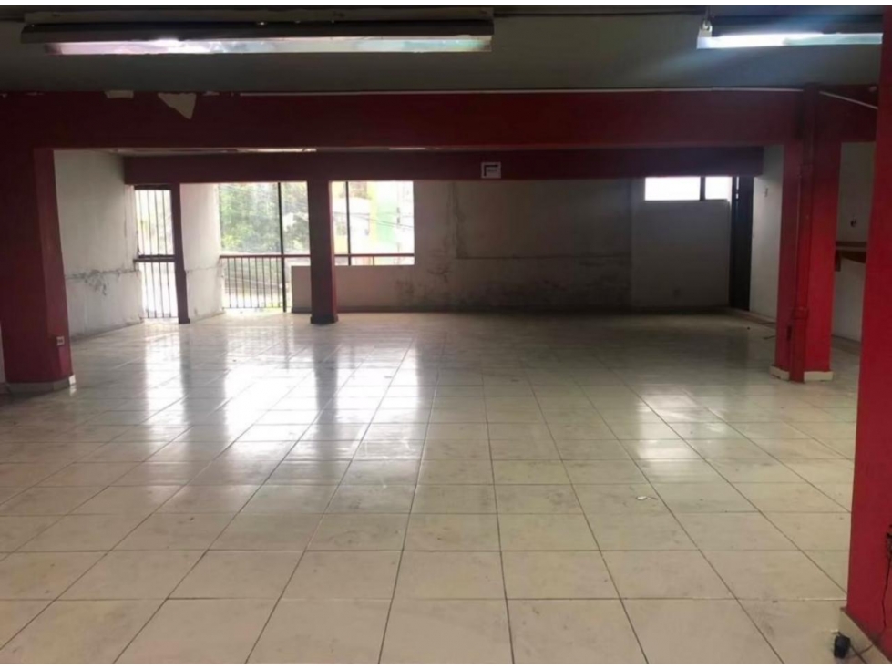 Alquiler de Edificio comercial en Calidonia - 4