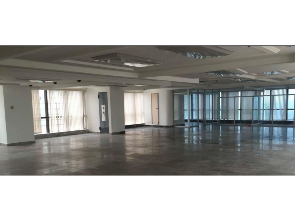 Alquiler de Oficina en Avenida Balboa, con vista al mar — foto 4