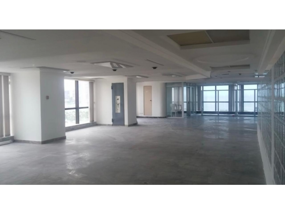 Alquiler de Oficina en Avenida Balboa, con vista al mar — foto 5
