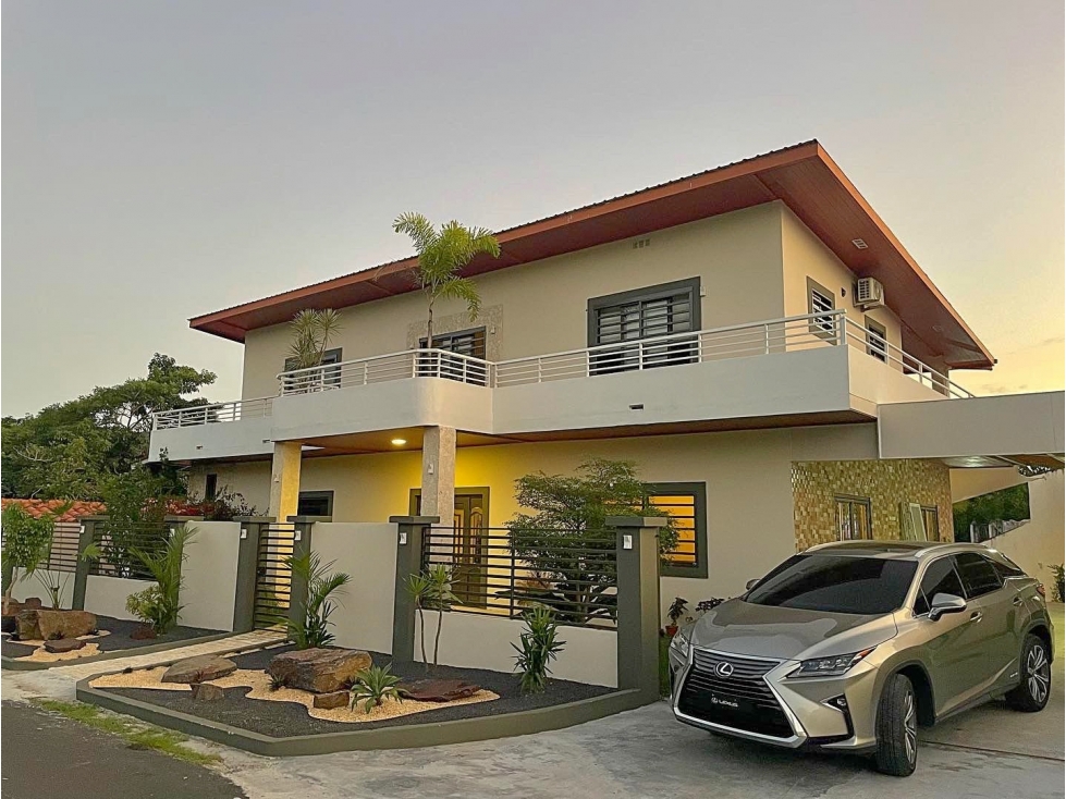 Se Vende Casa en Costa Esmeralda, San Carlos