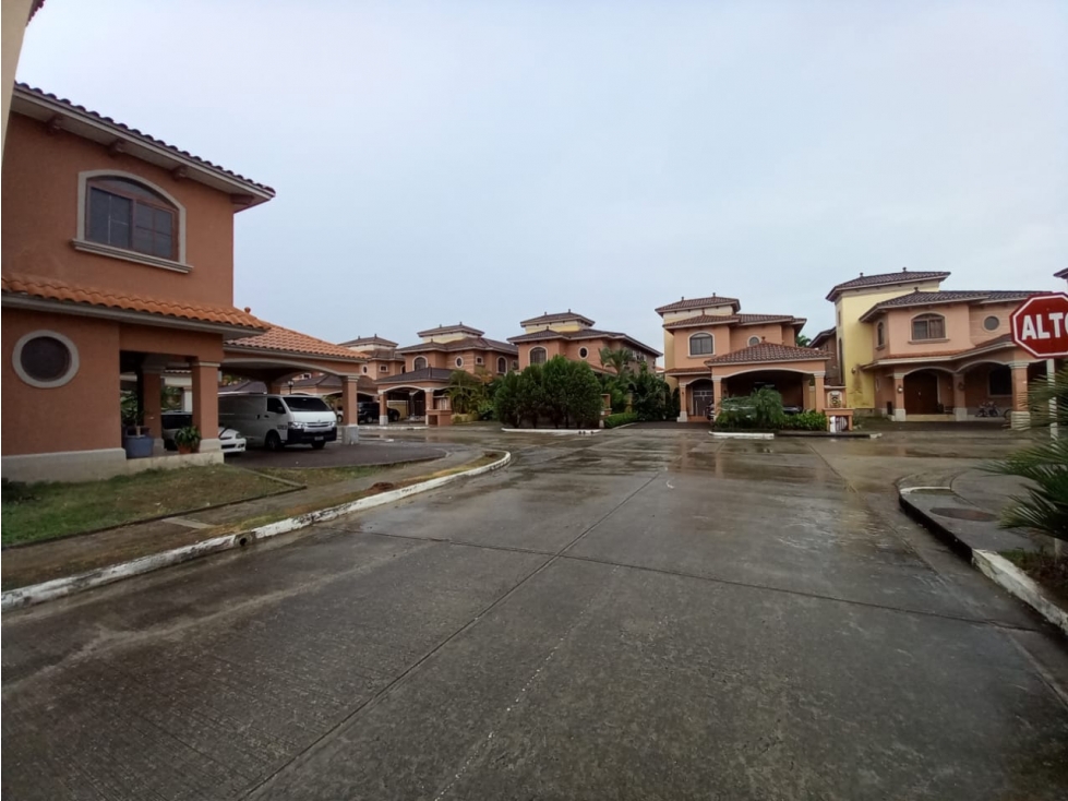 Venta de Casa PH El Doral Costa Sur