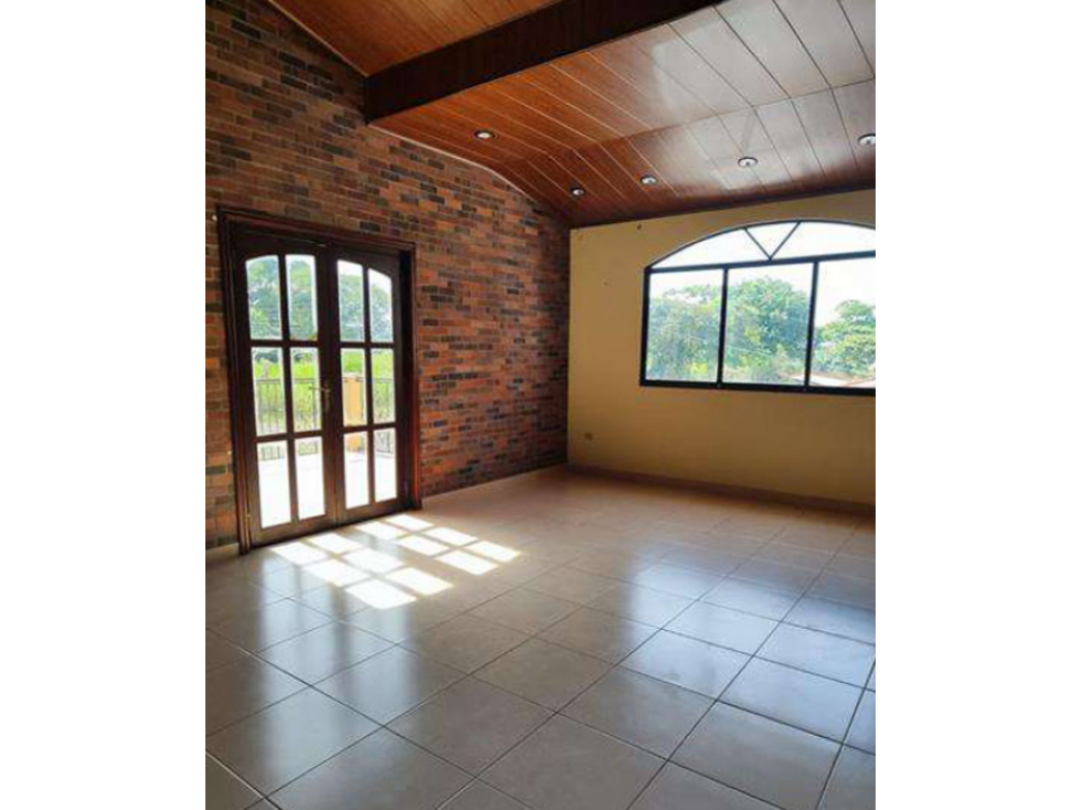 Venta de Residencia Chitre — foto 3