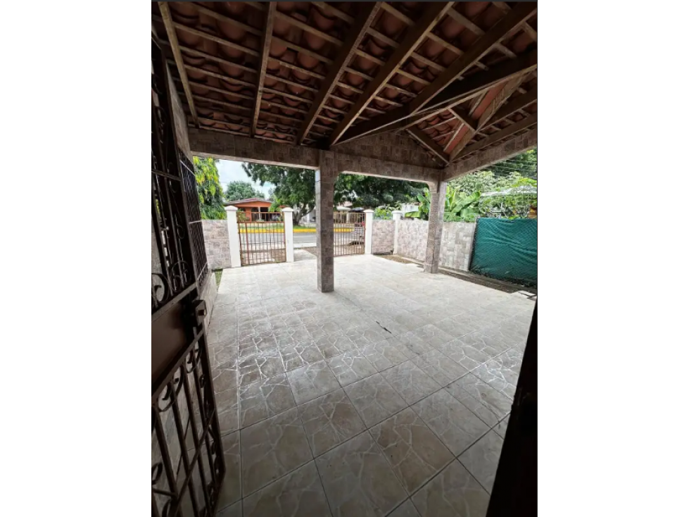 Venta de Residencia Villa de los Santos - 4