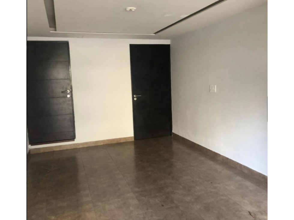 Venta de Residencia Bella Vista — foto 2