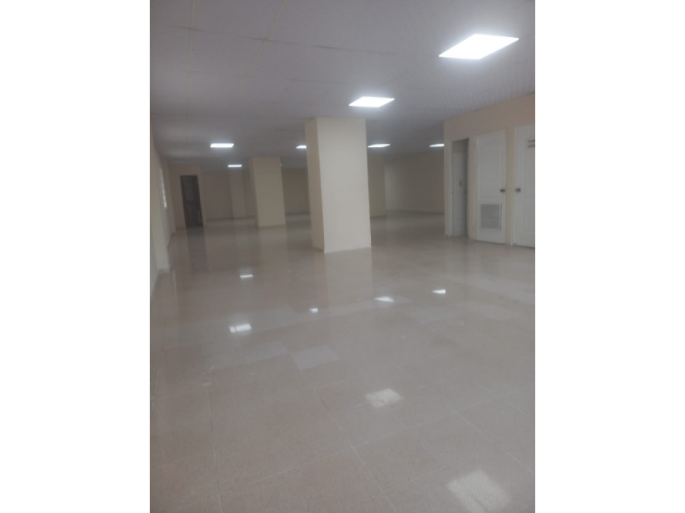 Alquiler de Local Comercial Via España