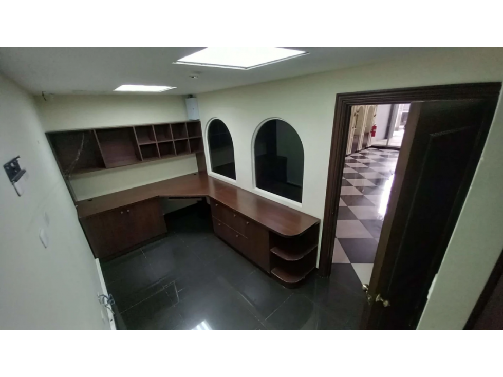 Alquiler de Local Comercial y Bodegas Bella Vista — foto 4