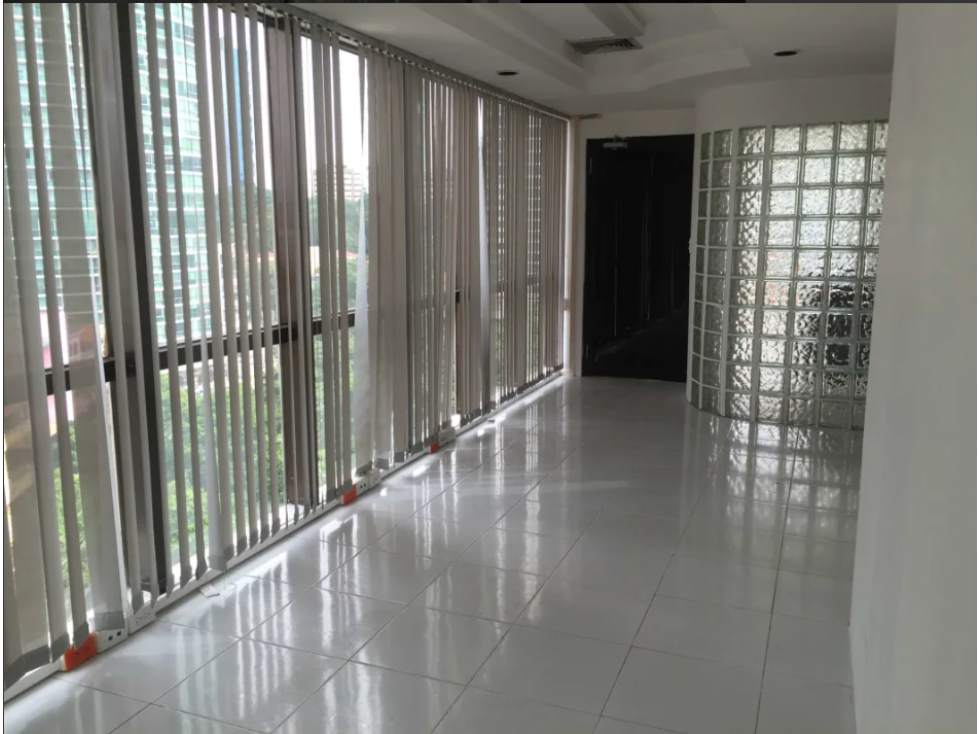 Alquiler de Oficina Avenida Balboa — foto 5