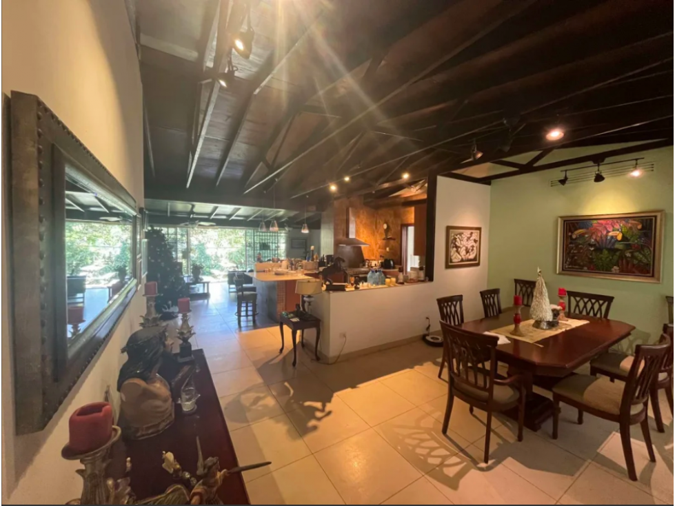 Venta de Residencia Llanos de Curundú — foto 2