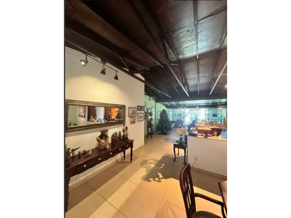 Venta de Residencia Llanos de Curundú — foto 3