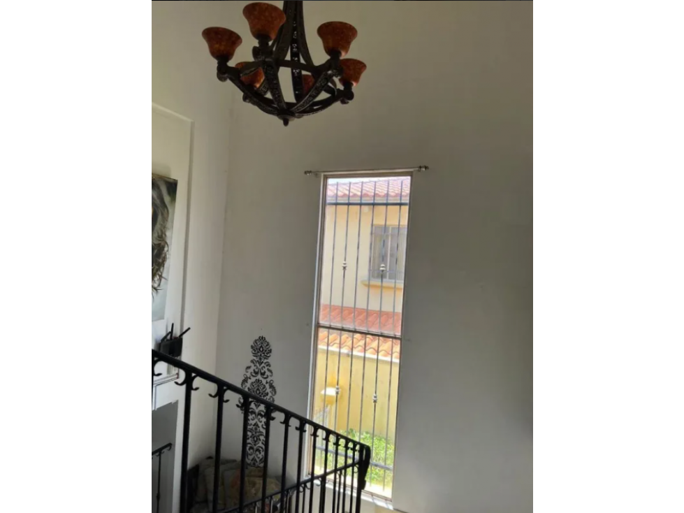 Venta de Residencia Paseo Dorado